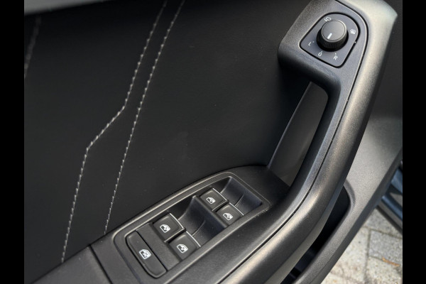 Seat Ateca 1.5 TSI Style Business Intense AUTOMAAT / TREKHAAK / CAMERA / MEMORY STOELEN / LED / 4-SEIZOENENBANDEN / VIRTUAL COCKP