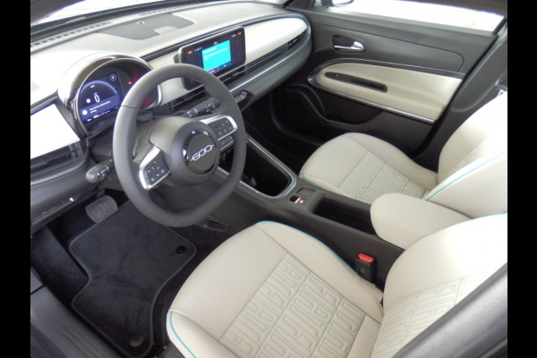 Fiat 600 100pk Hybride | La Prima | Automaat | Massagestoel |