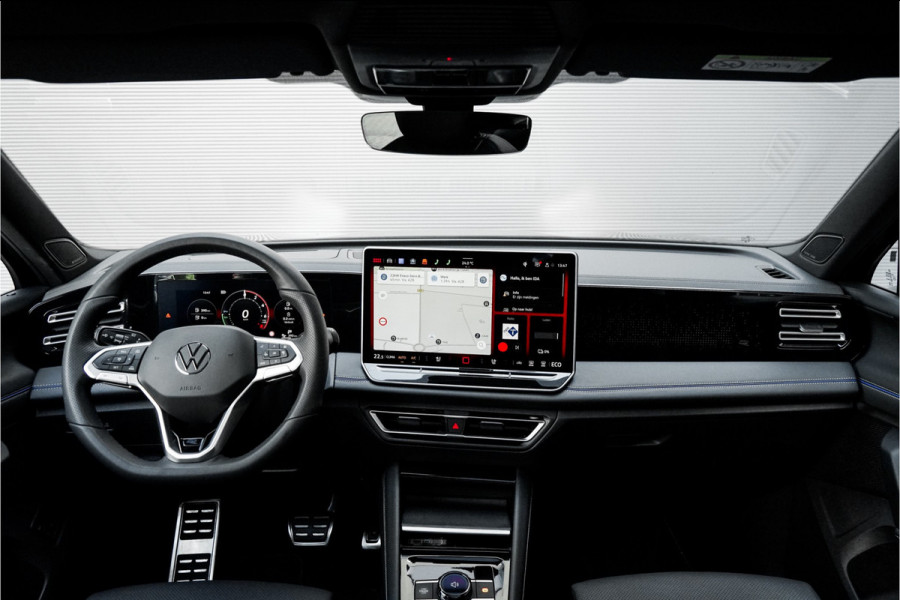 Volkswagen Tiguan 1.5 eHybrid R-Line Pano HUD ACC Trekhaak