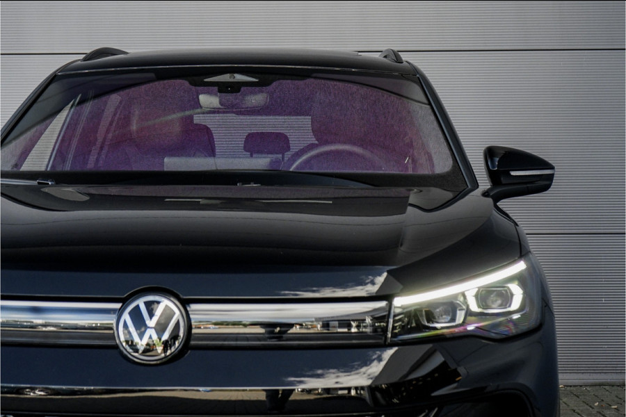 Volkswagen Tiguan 1.5 eHybrid R-Line Pano HUD ACC Trekhaak