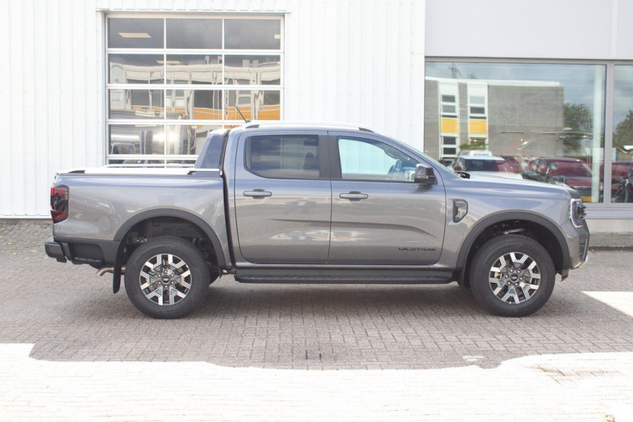 Ford Ranger 2.3 PHEV Wildtrak Double Cab 281pk | 0,99% Rentactie |  ZUID | 5 persoons! | Technology Pack Plus Trailer | Cargo Area Pack | Power Rollertop | Prijs excl. BTW incl. BPM | laadkabel mode 3 16A