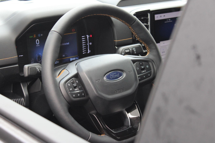 Ford Ranger 2.3 PHEV Wildtrak Double Cab 281pk | 0,99% Rentactie |  ZUID | 5 persoons! | Technology Pack Plus Trailer | Cargo Area Pack | Power Rollertop | Prijs excl. BTW incl. BPM | laadkabel mode 3 16A