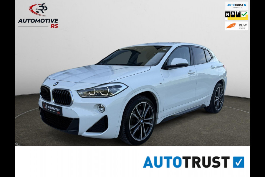 BMW X2 SDrive18i M-Pakket High Exec Full M Sportief Design LED 19” M-Velgen M-Alcantara Navi Camera PDC V+A