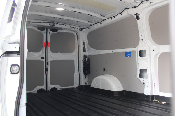Ford Transit Custom 320 2.0 TDCI L2H1 Trend 150pk - Bijrijdersstoel 1+1 - Carplay - Camera - Android - LED koplampen - Stoelverwarming - 70l tank -