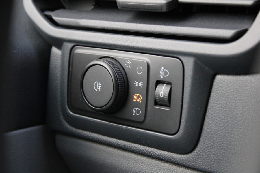 Ford Transit Custom 320 2.0 TDCI L2H1 Trend 150pk - Bijrijdersstoel 1+1 - Carplay - Camera - Android - LED koplampen - Stoelverwarming - 70l tank -