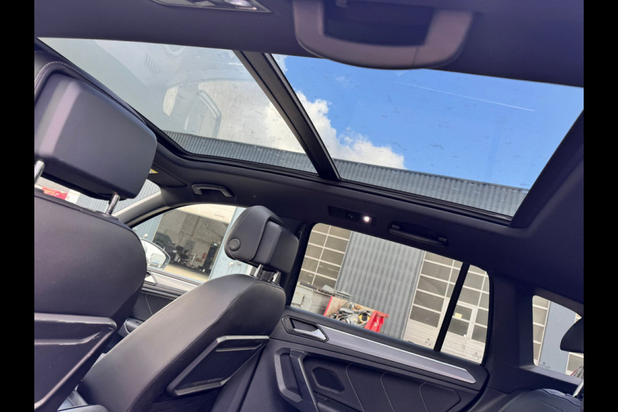 Volkswagen Tiguan 1.5 TSI ACT Highline Business R-Line | Pano | Trekhaak | Leder | Virtual cockpit | Nieuwstaat |