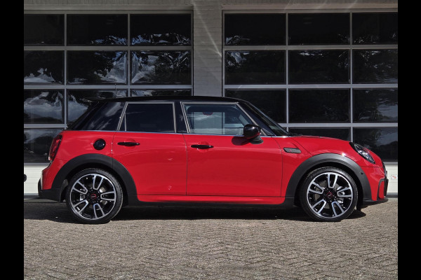 MINI Mini 2.0 Cooper S John Cooper Works | ADAPTIVE CRUISE | HEAD UP | KEYLESS | CAMERA | ADAPTIEF ONDERSTEL |