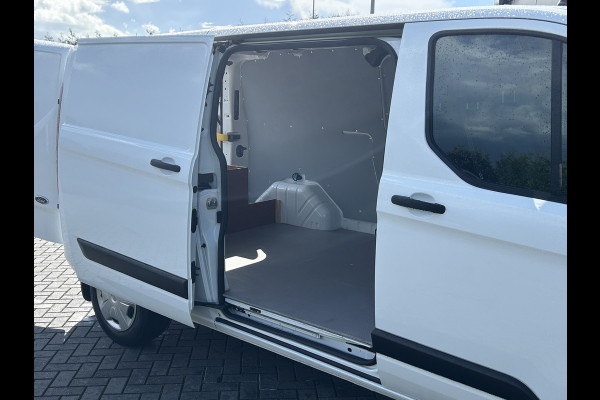 Ford Transit Custom 300 2.0 TDCI 130 PK AUTOMAAT / L2H1 / 1e EIG. / ADAPT CRUISE / AIRCO / CAMERA / NAVI / 3-ZITS
