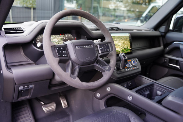 Land Rover Defender 110 P 525 V 8 Black Edition