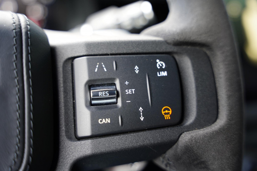 Land Rover Defender 110 P 525 V 8 Black Edition