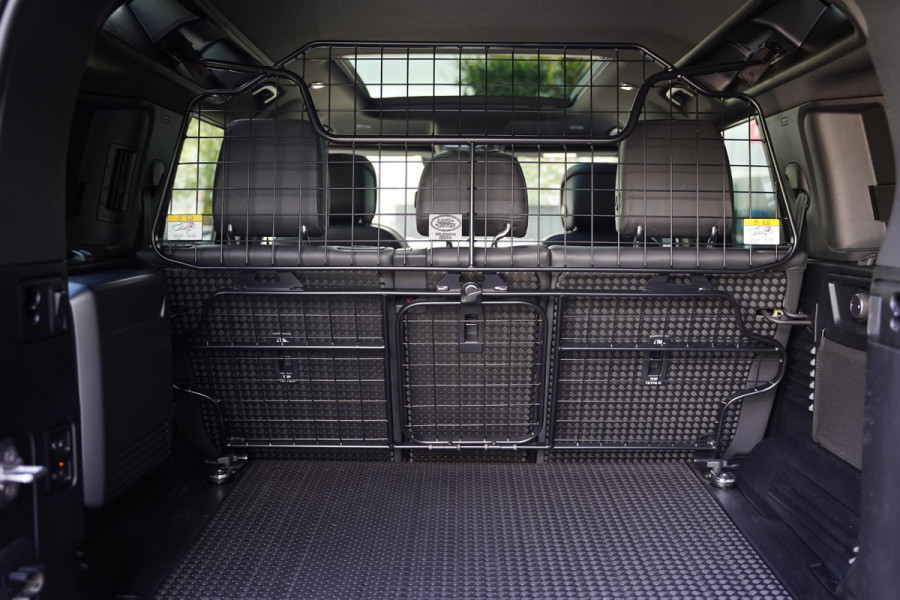 Land Rover Defender 110 P 525 V 8 Black Edition