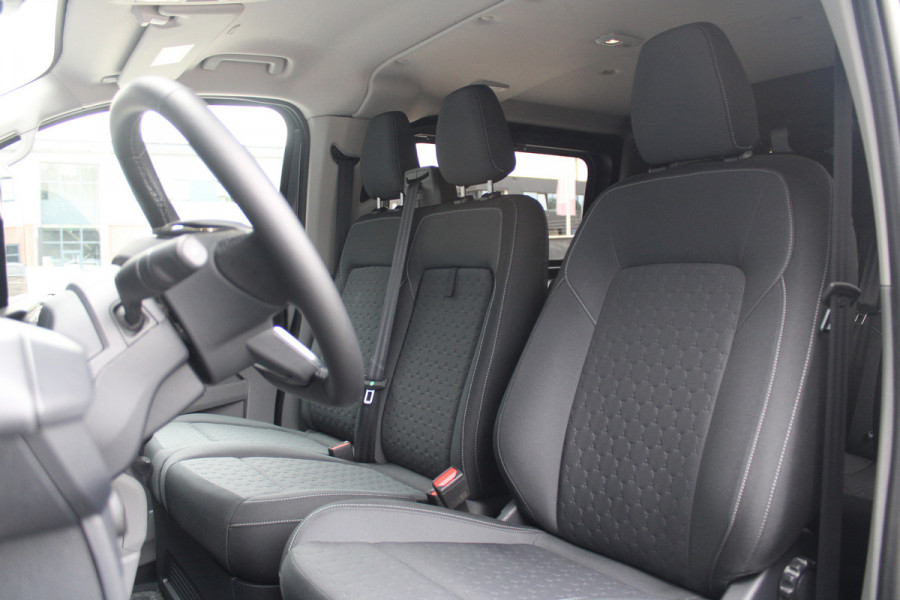 Ford Transit Custom 320 2.0 TDCI L2H1 Limited DC 150pk - Trekhaak - ACC - Navi - Blind Spot - Stoel/Stuurverwarming - Carplay - Rijklaar Ford Transit Custom 320 2.0 TDCI L2H1 Limited DC 150pk - Trekhaak - ACC - Navi - Blind Spot - Stoel/Stuurverwarming - Carplay - Rijklaar