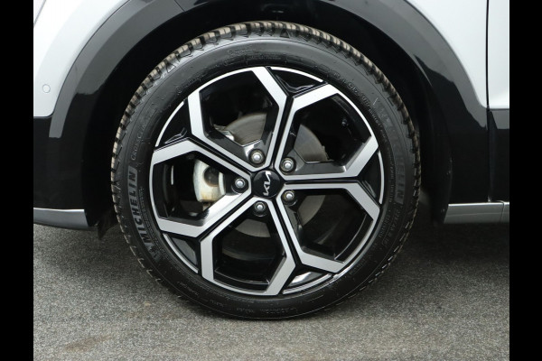 Kia Niro 1.6 GDi PHEV DynamicPlusLine - 1300kg trekgewicht - - Navigatie - Climate Control - Achteruitrij camera - Stoel ventilatie - Stoel/Stuurverwarming - Automatische achterklep Fabrieksgarantie tot 12-2029