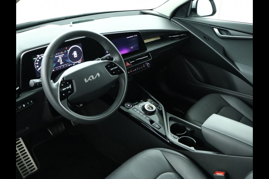 Kia Niro 1.6 GDi PHEV DynamicPlusLine - 1300kg trekgewicht - - Navigatie - Climate Control - Achteruitrij camera - Stoel ventilatie - Stoel/Stuurverwarming - Automatische achterklep Fabrieksgarantie tot 12-2029