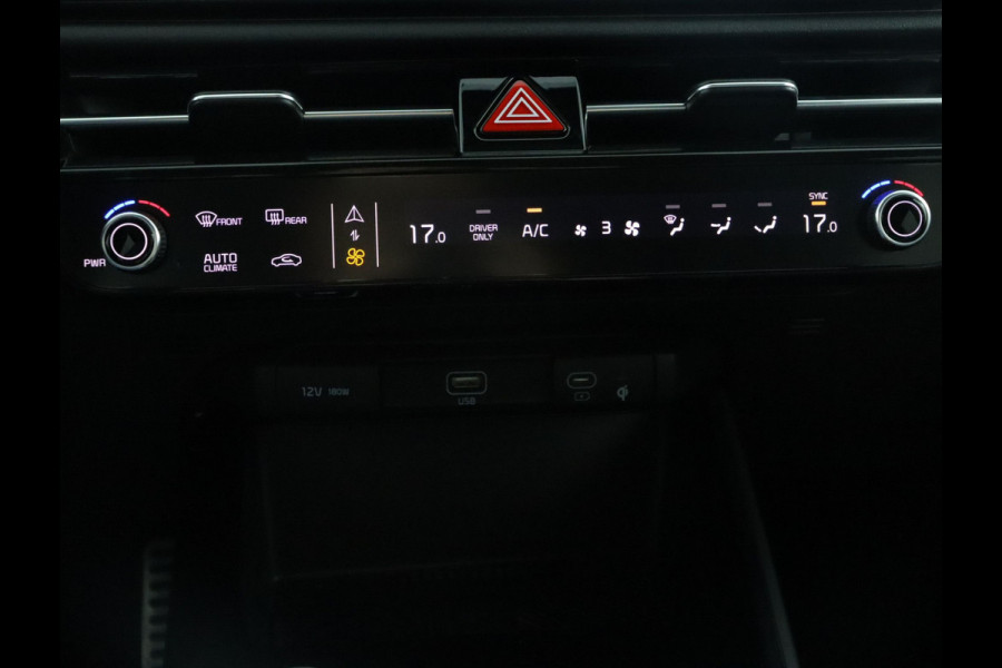 Kia Niro 1.6 GDi PHEV DynamicPlusLine - 1300kg trekgewicht - - Navigatie - Climate Control - Achteruitrij camera - Stoel ventilatie - Stoel/Stuurverwarming - Automatische achterklep Fabrieksgarantie tot 12-2029