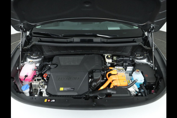 Kia Niro 1.6 GDi PHEV DynamicPlusLine - 1300kg trekgewicht - - Navigatie - Climate Control - Achteruitrij camera - Stoel ventilatie - Stoel/Stuurverwarming - Automatische achterklep Fabrieksgarantie tot 12-2029