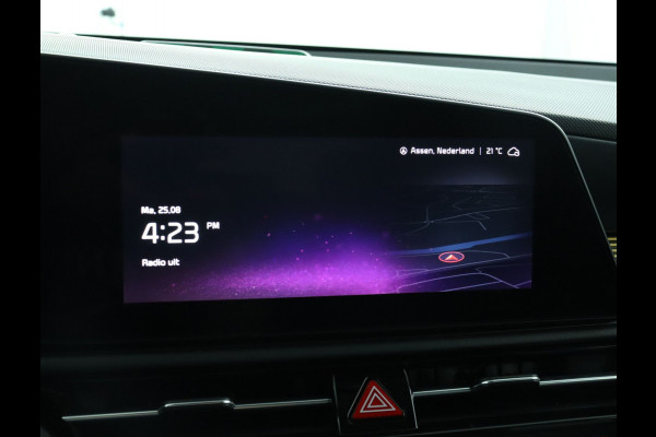 Kia Niro 1.6 GDi PHEV DynamicPlusLine - 1300kg trekgewicht - - Navigatie - Climate Control - Achteruitrij camera - Stoel ventilatie - Stoel/Stuurverwarming - Automatische achterklep Fabrieksgarantie tot 12-2029