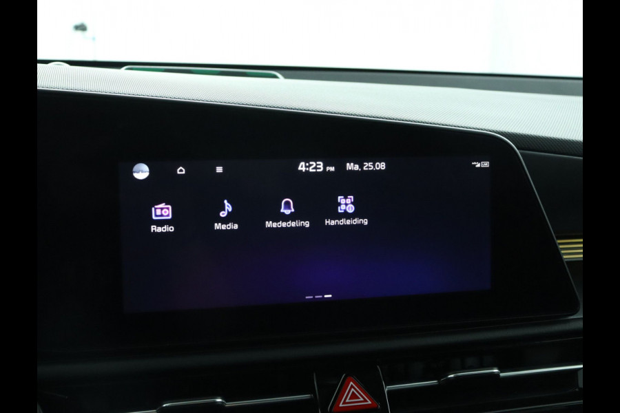 Kia Niro 1.6 GDi PHEV DynamicPlusLine - 1300kg trekgewicht - - Navigatie - Climate Control - Achteruitrij camera - Stoel ventilatie - Stoel/Stuurverwarming - Automatische achterklep Fabrieksgarantie tot 12-2029