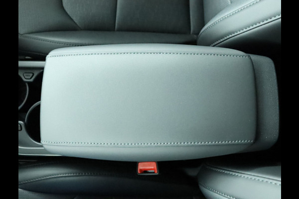 Kia Niro 1.6 GDi PHEV DynamicPlusLine - 1300kg trekgewicht - - Navigatie - Climate Control - Achteruitrij camera - Stoel ventilatie - Stoel/Stuurverwarming - Automatische achterklep Fabrieksgarantie tot 12-2029