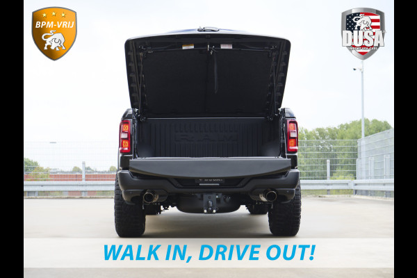 Dodge Ram | 1500 | Rebel | Night | 4x4 | Crew Cab | 3.0L Twin-turbo I6 | BPM-VRIJ | LPG | 10,2 inch Passenger Screen | Harman Kardon | Incl trekhaak | Incl LPG Getoonde accessoires zijn verkrijgbaar tegen meerprijs