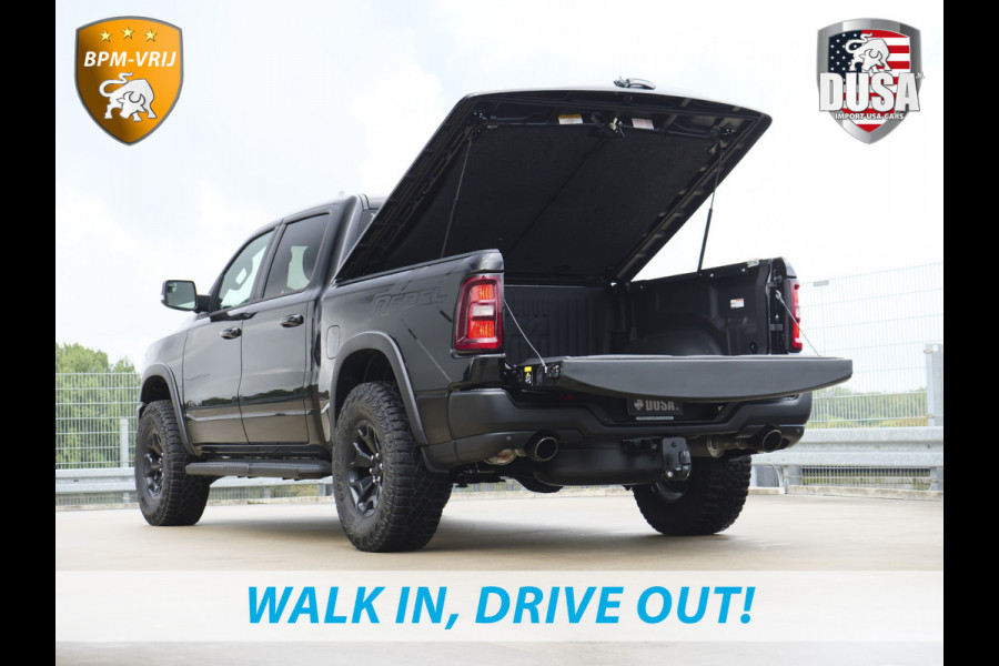 Dodge Ram | 1500 | Rebel | Night | 4x4 | Crew Cab | 3.0L Twin-turbo I6 | BPM-VRIJ | LPG | 10,2 inch Passenger Screen | Harman Kardon | Incl trekhaak | Incl LPG Getoonde accessoires zijn verkrijgbaar tegen meerprijs