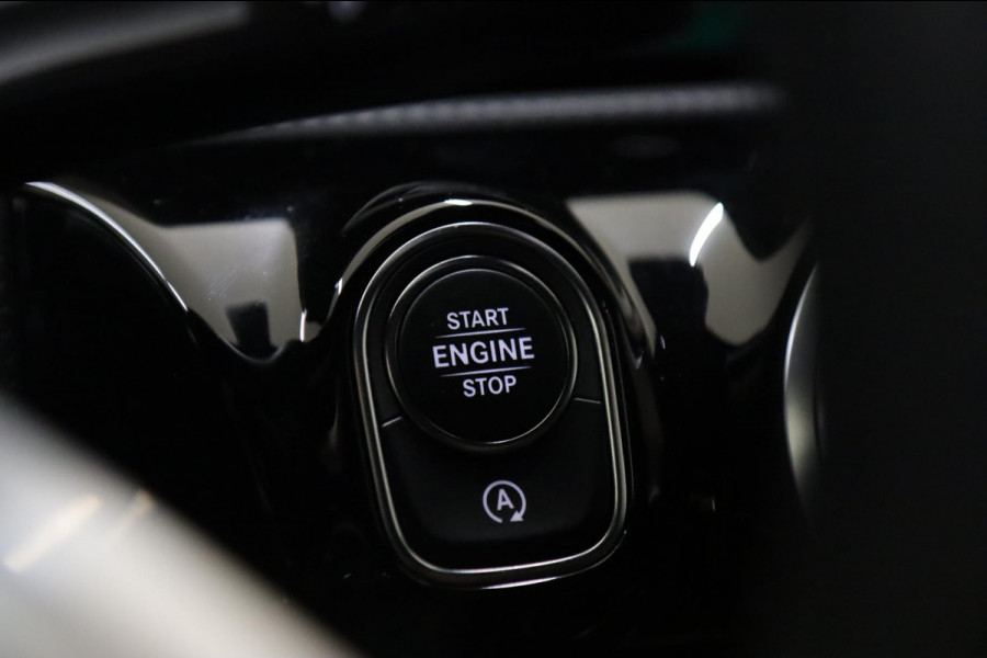 Mercedes-Benz CLA-Klasse AMG 35 4MATIC Premium Plus / PANO/CARPLAY/HK/360CAM/VOL