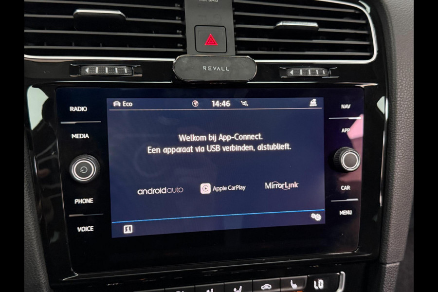 Volkswagen Golf 1.5 TSI R-Line LED/VIRTUAL/SFEER/PANORAMADAK/HALF LEER+STUUR+S.VERWARMING/18" LMV/CAM/ACC/ECC/12 MDN GARANTIE!
