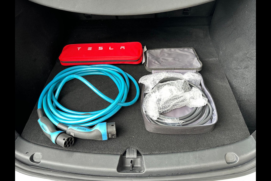 Tesla Model Y Long Range AWD 75 kWh Inclusief BTW