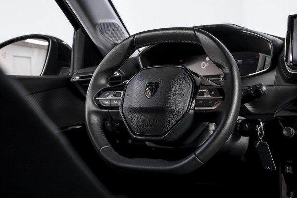 Peugeot 208 1.2 Hybrid 110 e-DCS6 Allure | Dig. Cockpit | Adapt. Cruise | PDC | Camera V+A | NAV+App. Connect | ECC | LM 16" | 5798