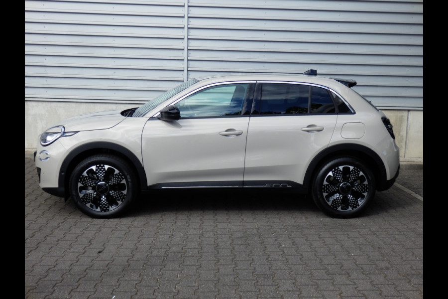 Fiat 600 1.2 136 pk. Hybrid La Prima I Automaat I