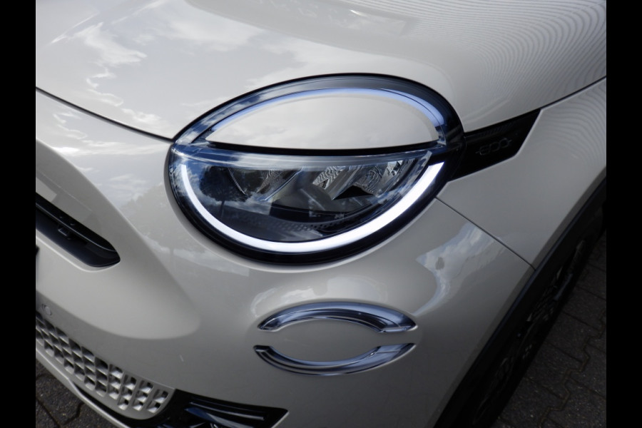 Fiat 600 1.2 136 pk. Hybrid La Prima I Automaat I