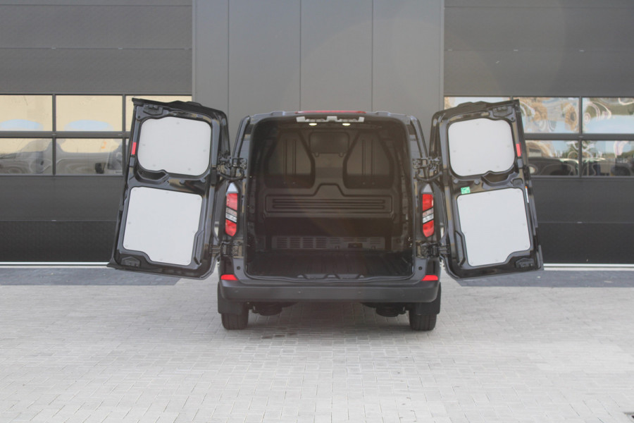 Ford Transit Custom 320 2.0 TDCI L2H1 Trend 170pk - Camera - Carplay - Android - LED koplampen - Stoelverwarming - 70l tank - Rijklaar