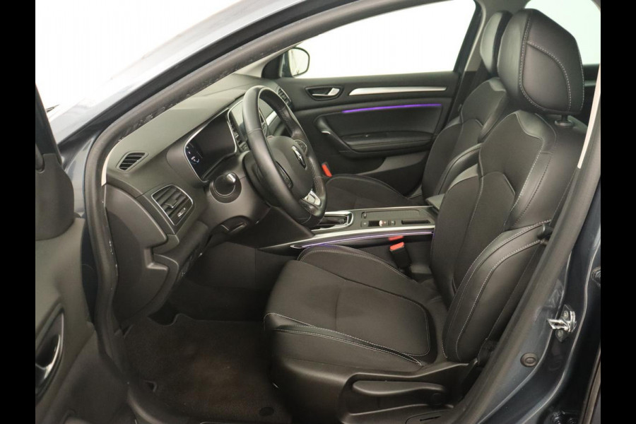 Renault Mégane 1.6 E-Tech Plug-In Hybrid 160 Intens | Half leder | Carplay | Full LED | Keyless | Navigatie | Parkeerhulp | Cruise control | Sfeerverlichting | Climate control