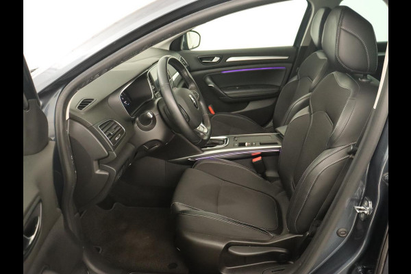 Renault Mégane 1.6 E-Tech Plug-In Hybrid 160 Intens | Half leder | Carplay | Full LED | Keyless | Navigatie | Parkeerhulp | Cruise control | Sfeerverlichting | Climate control