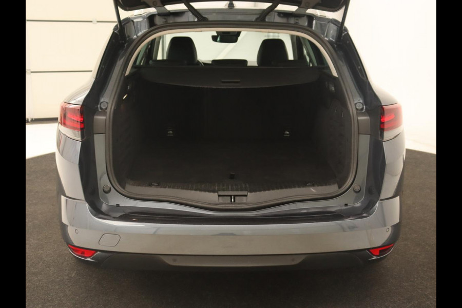 Renault Mégane 1.6 E-Tech Plug-In Hybrid 160 Intens | Half leder | Carplay | Full LED | Keyless | Navigatie | Parkeerhulp | Cruise control | Sfeerverlichting | Climate control