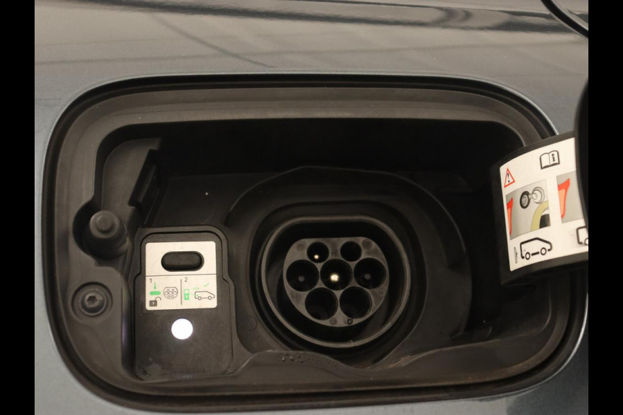 Renault Mégane 1.6 E-Tech Plug-In Hybrid 160 Intens | Half leder | Carplay | Full LED | Keyless | Navigatie | Parkeerhulp | Cruise control | Sfeerverlichting | Climate control