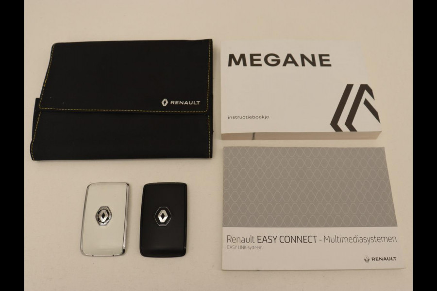 Renault Mégane 1.6 E-Tech Plug-In Hybrid 160 Intens | Half leder | Carplay | Full LED | Keyless | Navigatie | Parkeerhulp | Cruise control | Sfeerverlichting | Climate control