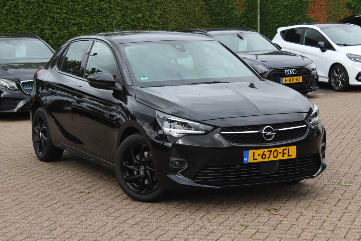 Opel Corsa 1.2 GS Line / Navigatie / Parkeerhulp achter / Keyless / 16'' / Getint glas / Climate Control / Apple CarPlay / Cruise Control