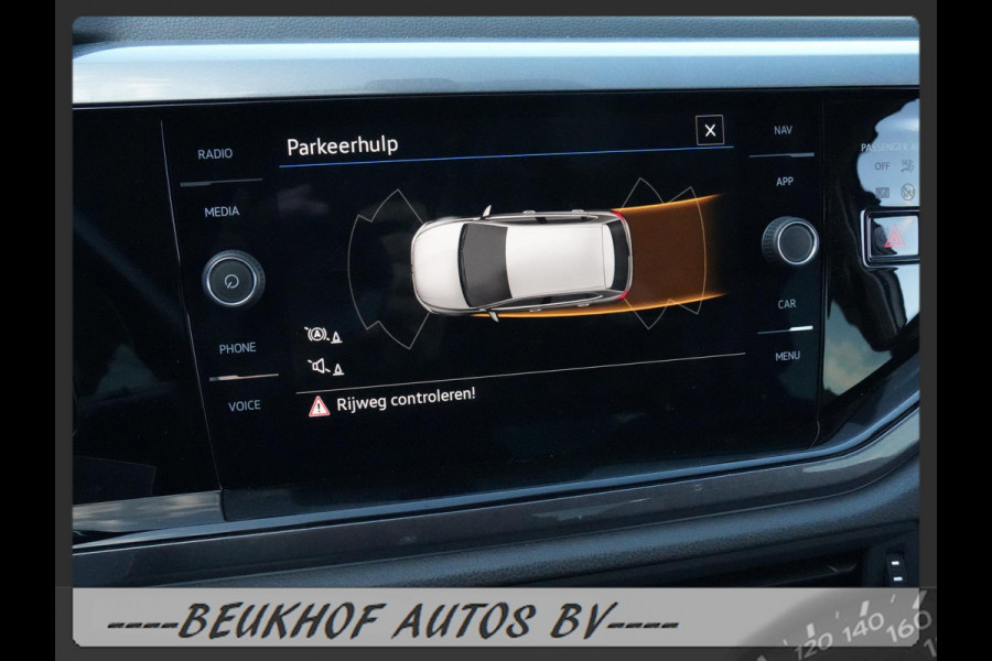 Volkswagen Polo 1.0 TSI Highline Automaat Velgen Carplay Pdc