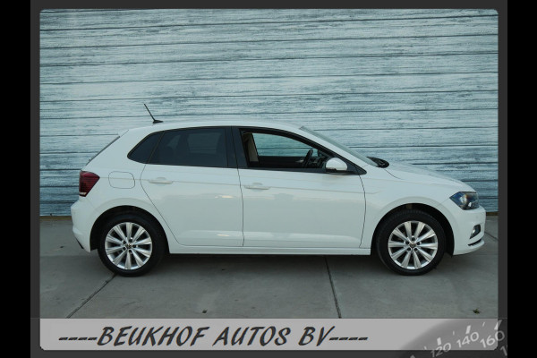 Volkswagen Polo 1.0 TSI Highline Automaat Velgen Carplay Pdc