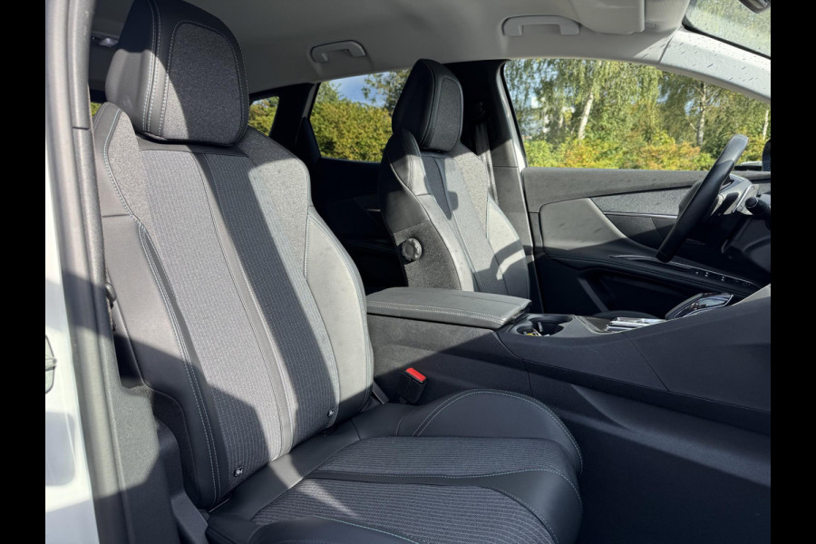 Peugeot 3008 1.6 HYbrid 225 Allure Pack Business 200pk PHEV | Elektrische Achterklep | Stoelverwarming | Dodehoeksensoren