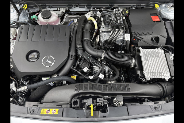 Mercedes-Benz A-Klasse 250 e Business Solution AMG | Nightpakket | Parkeerpakket met achteruitrijcamera | KEYLESS GO | Spiegelpakket | EASY PACK achterklep | Extra USB-poorten | Sfeerverlichting | MULTIBEAM LED |