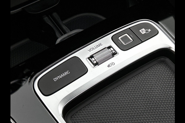 Mercedes-Benz A-Klasse 250 e Business Solution AMG | Nightpakket | Parkeerpakket met achteruitrijcamera | KEYLESS GO | Spiegelpakket | EASY PACK achterklep | Extra USB-poorten | Sfeerverlichting | MULTIBEAM LED |