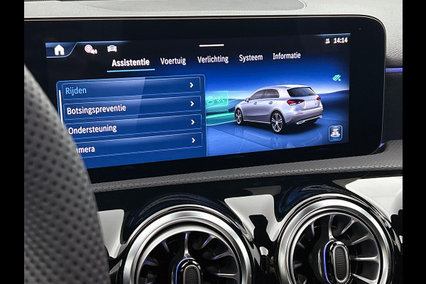 Mercedes-Benz A-Klasse 250 e Business Solution AMG | Nightpakket | Parkeerpakket met achteruitrijcamera | KEYLESS GO | Spiegelpakket | EASY PACK achterklep | Extra USB-poorten | Sfeerverlichting | MULTIBEAM LED |