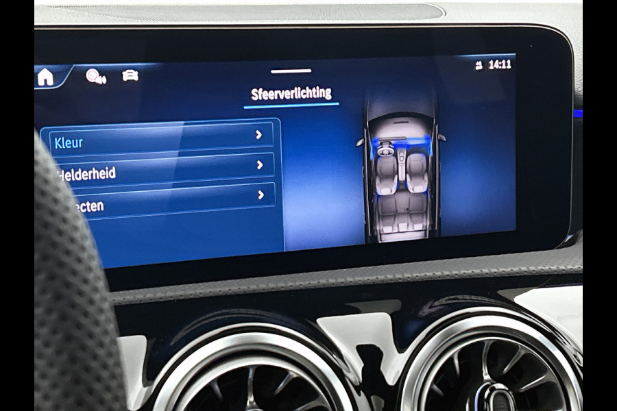 Mercedes-Benz A-Klasse 250 e Business Solution AMG | Nightpakket | Parkeerpakket met achteruitrijcamera | KEYLESS GO | Spiegelpakket | EASY PACK achterklep | Extra USB-poorten | Sfeerverlichting | MULTIBEAM LED |