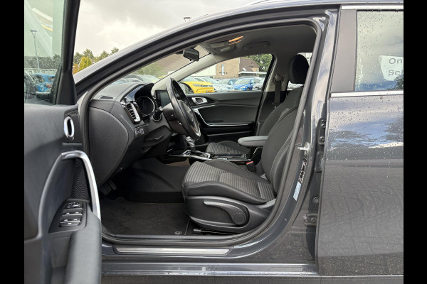 Kia Ceed Sportswagon 1.6 GDI PHEV DynamicLine 140pk Automaat | Stoelverwarming | Camera | Navigatie | Climate control Kia Ceed Sportswagon 1.6 GDI PHEV DynamicLine 140pk Automaat | Stoelverwarming | Camera | Navigatie | Climate control