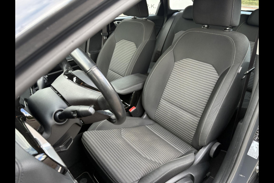 Kia Ceed Sportswagon 1.6 GDI PHEV DynamicLine 140pk Automaat | Stoelverwarming | Camera | Navigatie | Climate control Kia Ceed Sportswagon 1.6 GDI PHEV DynamicLine 140pk Automaat | Stoelverwarming | Camera | Navigatie | Climate control