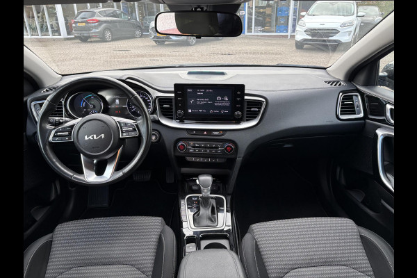 Kia Ceed Sportswagon 1.6 GDI PHEV DynamicLine 140pk Automaat | Stoelverwarming | Camera | Navigatie | Climate control Kia Ceed Sportswagon 1.6 GDI PHEV DynamicLine 140pk Automaat | Stoelverwarming | Camera | Navigatie | Climate control
