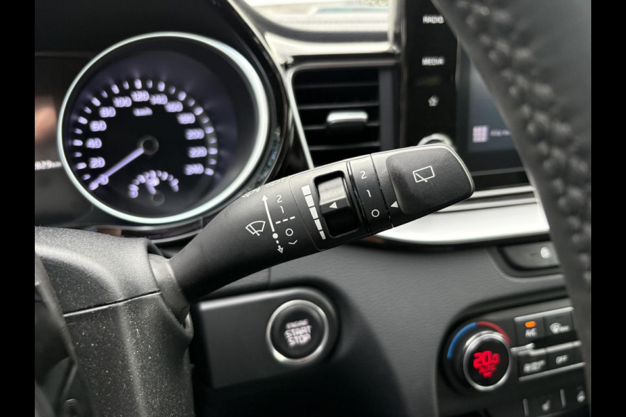 Kia Ceed Sportswagon 1.6 GDI PHEV DynamicLine 140pk Automaat | Stoelverwarming | Camera | Navigatie | Climate control Kia Ceed Sportswagon 1.6 GDI PHEV DynamicLine 140pk Automaat | Stoelverwarming | Camera | Navigatie | Climate control