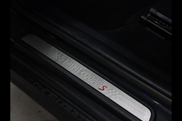 MINI Countryman 2.0 Cooper S Hammersmith [SCHUIFKANTELDAK, APPLE CARPLAY, VOL LEDER, HEAD-UP, STOELVERWARMING, PDC V+A, CRUISE, CLIMATE, NIEUWSTAAT]